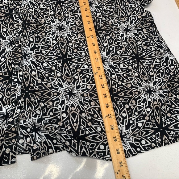 Catherines Blouse Top Woman 4X  Linen Cotton Button Up Black Abstract Print - Picture 9 of 9